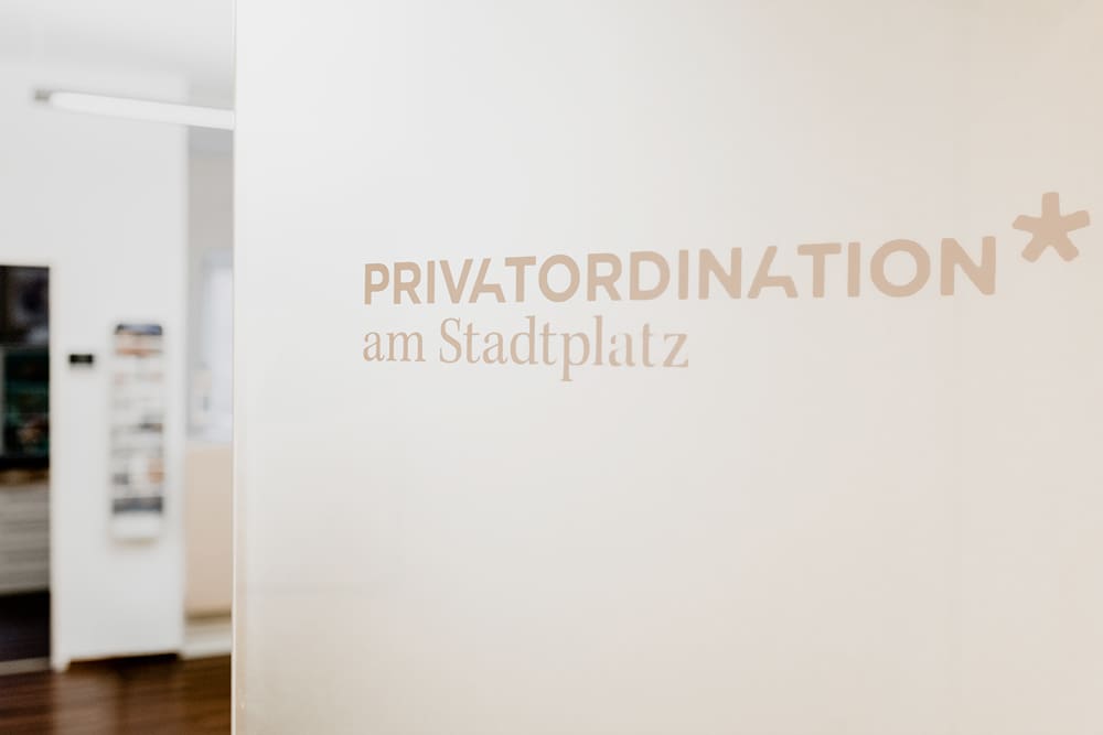 Eingang zur PRIVATORDINATION am Stadtplatz